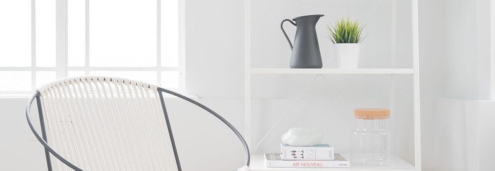 Cinque facili trucchi per migliorare il tuo living