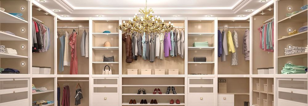 Come organizzare la tua cabina armadio