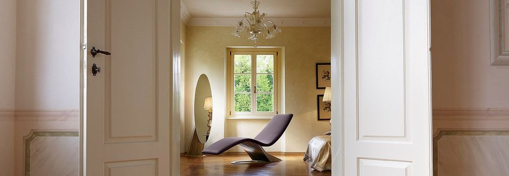 Specchio per camera da letto, quando riflettere è un’arte