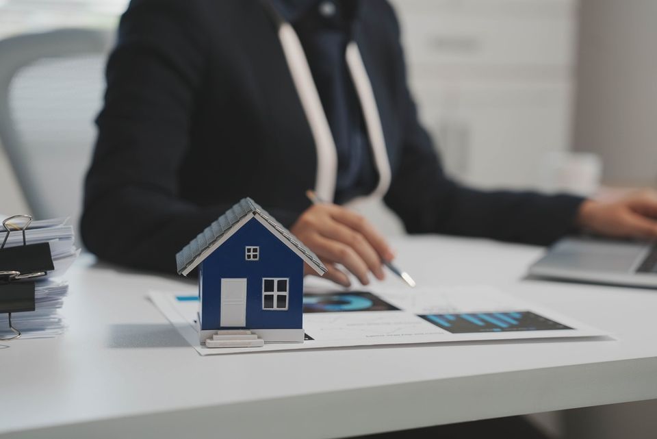 Come si fa la valutazione di un immobile: metodi, calcoli e fattori per determinare il prezzo