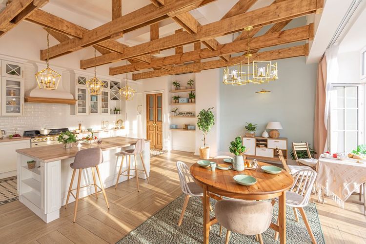 Come scegliere la migliore illuminazione per le travi in legno