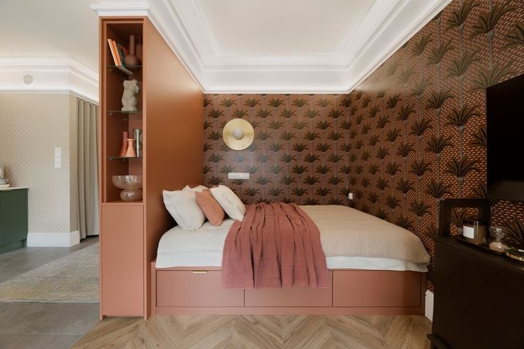 Tutto sul letto a scomparsa a muro: caratteristiche, vantaggi e svantaggi