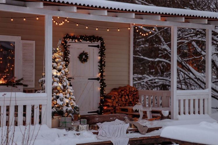 Soluzioni innovative e spunti creativi per scegliere le luci di Natale da esterno